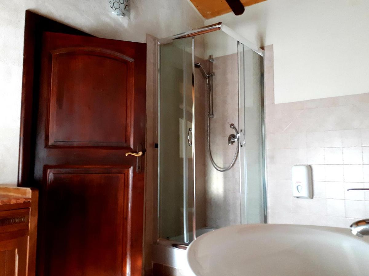 Daina Bianca Bed and Breakfast Solignano Buitenkant foto